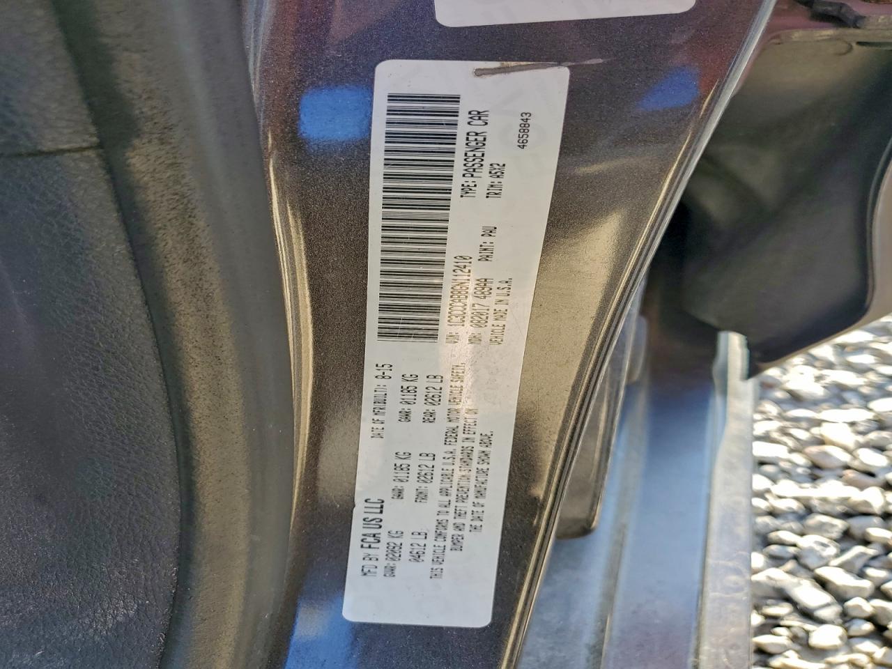 Chrysler 200 Limited Image 7