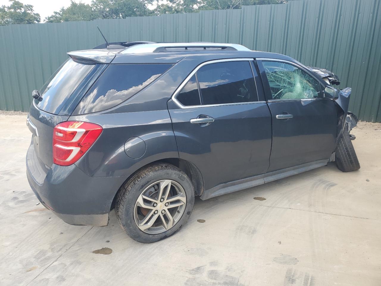 Chevrolet Equinox Premier Image 4