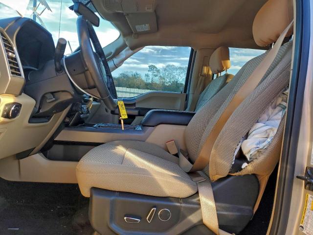 Ford F-150 Supercrew Image 8