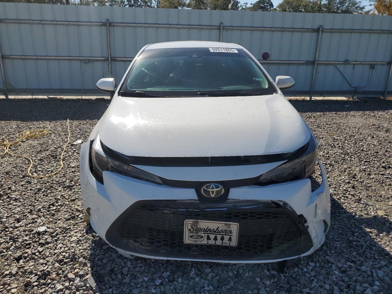 Toyota Corolla Le Image 3
