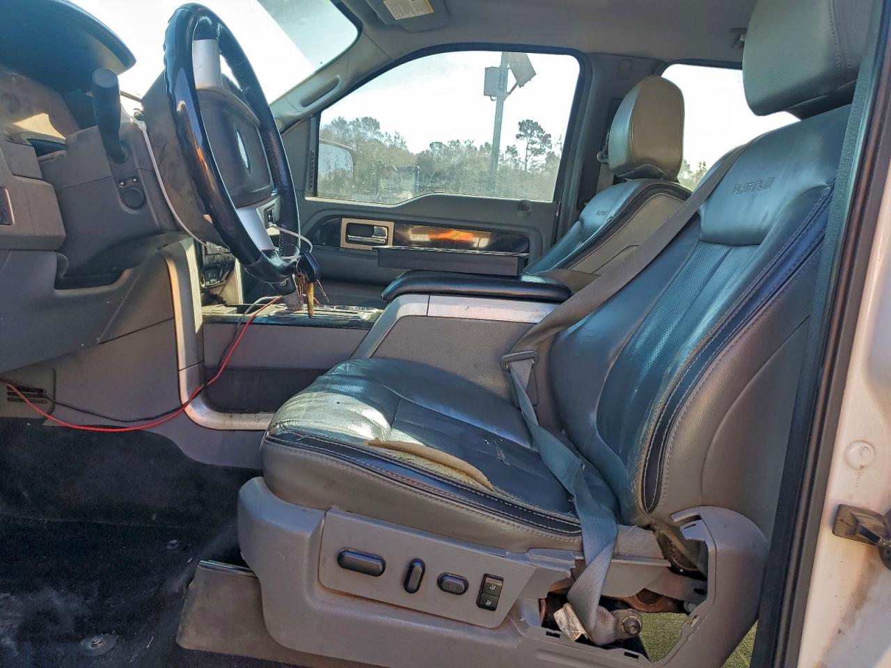 Ford F-150 Supercrew Image 3