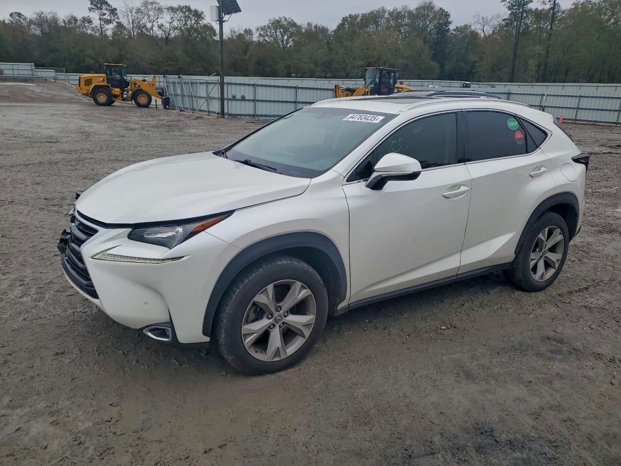 Lexus NX 200t Base Image 1