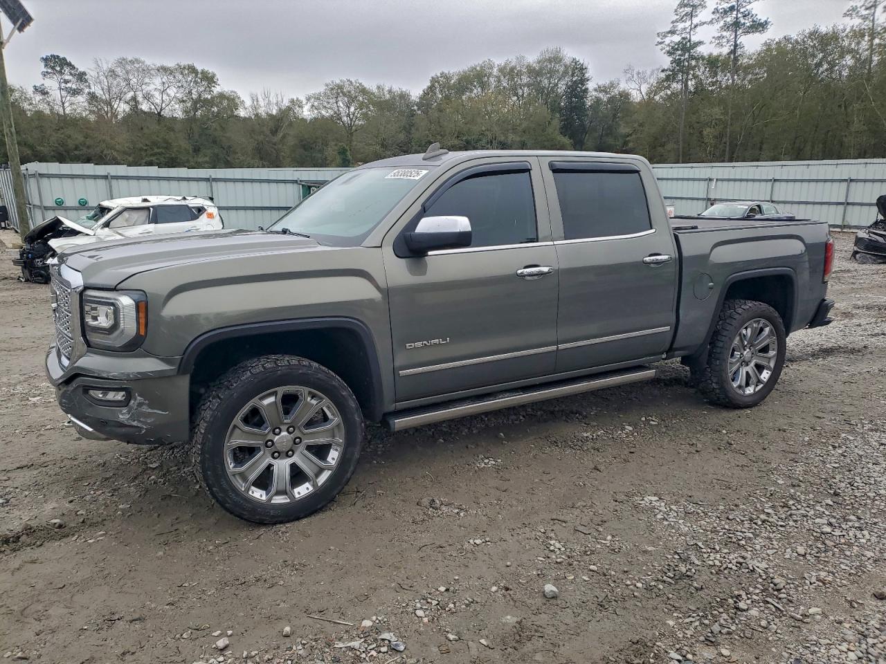 GMC Sierra K1500 Denali Image 1