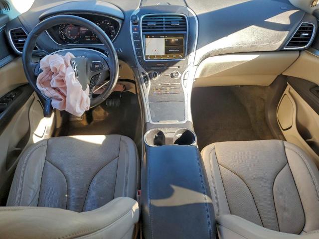 Lincoln MKX Reserve Image 2