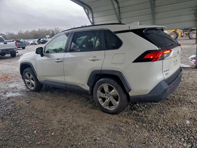 Toyota RAV4 Xle Premium Image 8