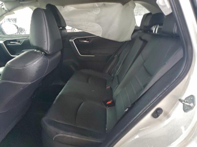 Toyota RAV4 Xle Premium Image 4