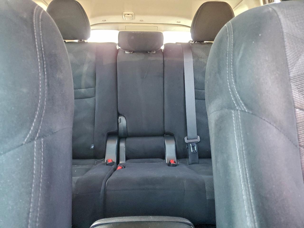 Nissan Rogue S Image 10