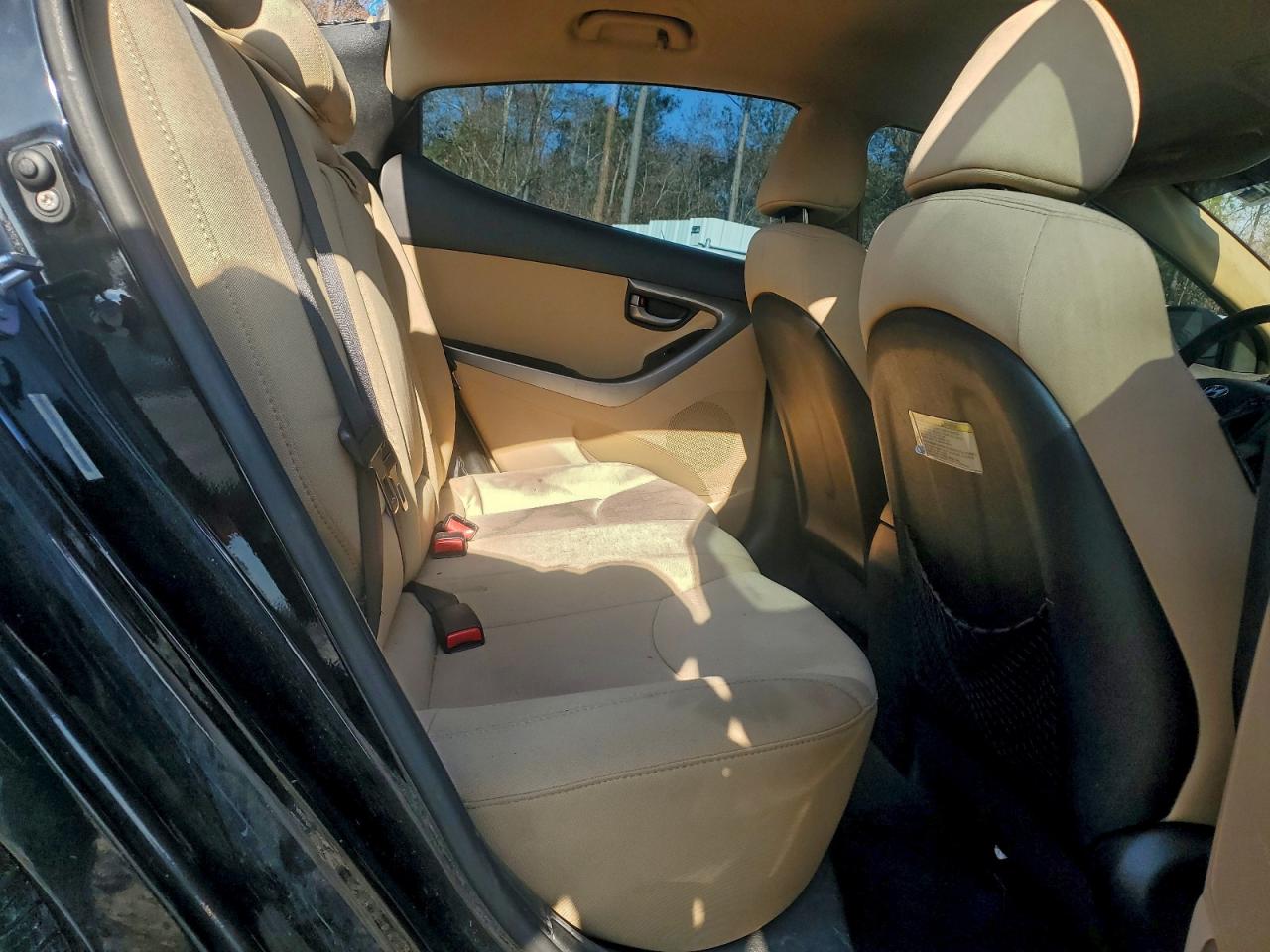 Hyundai ELANTRA Gls Image 2