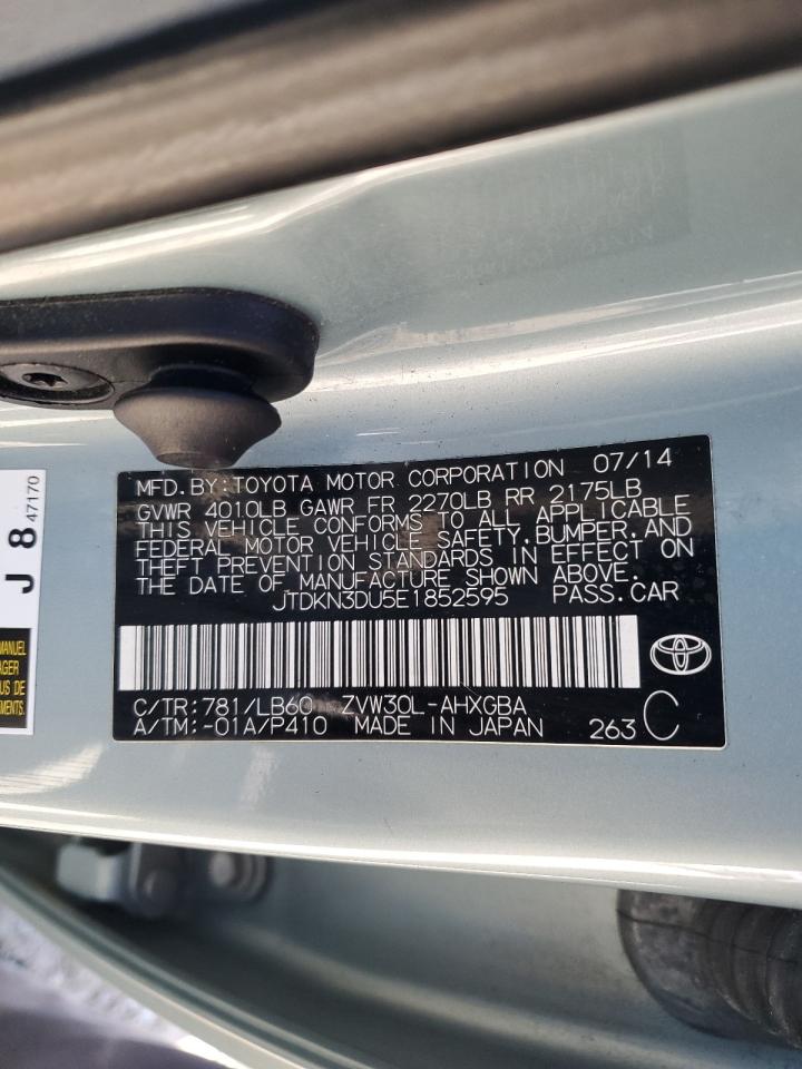 Toyota Prius Image 12