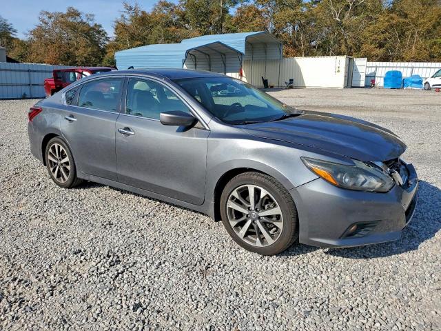 Nissan Altima 2.5 Image 3