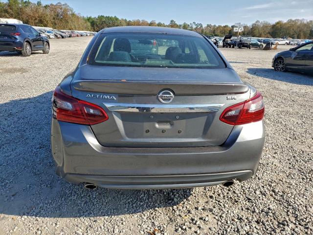 Nissan Altima 2.5 Image 10