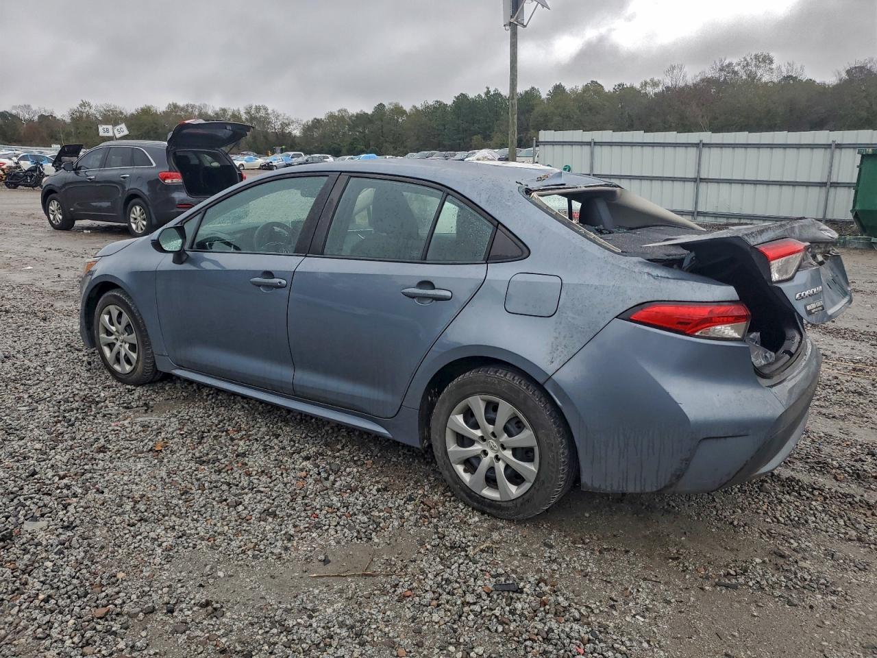 Toyota Corolla Le Image 2