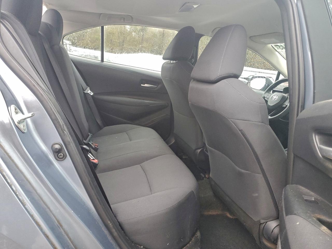 Toyota Corolla Le Image 8