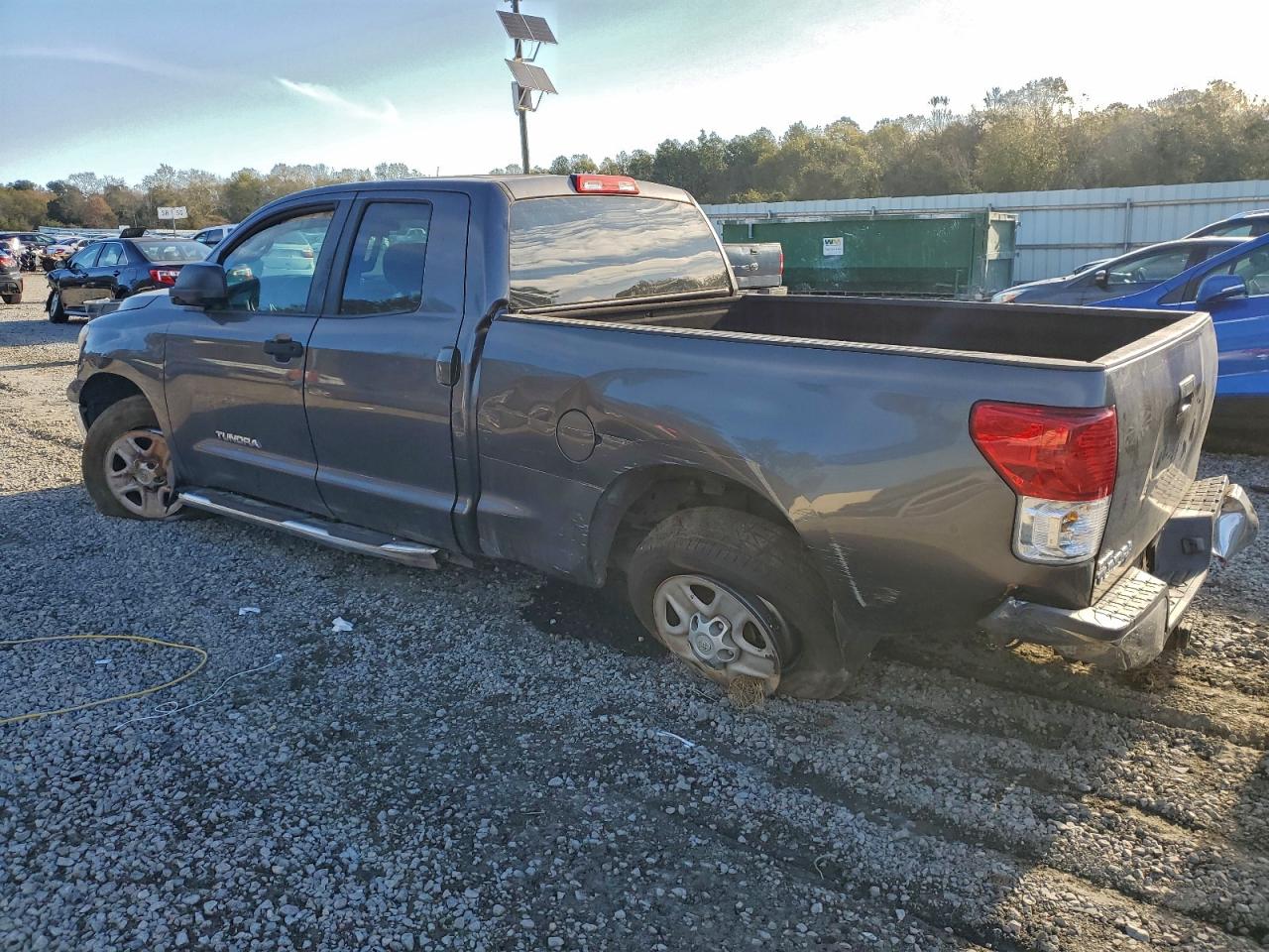 Toyota Tundra Double Cab Sr5 Image 3