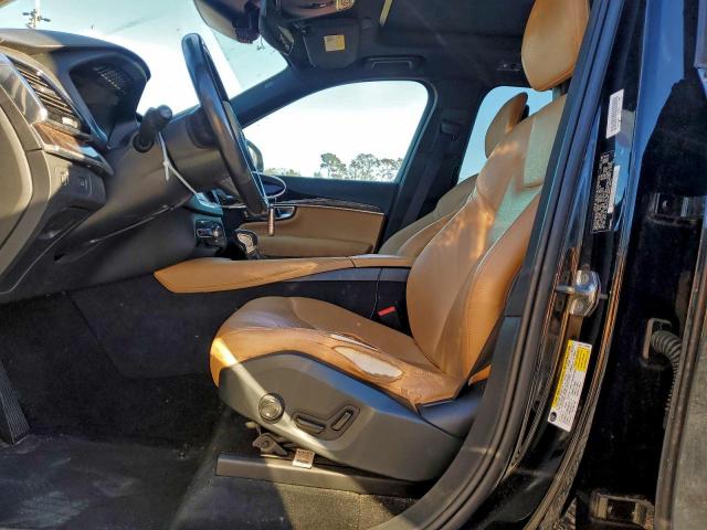 Volvo XC90 T6 Image 6