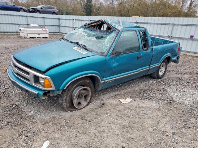 Salvage Chevrolet S-10