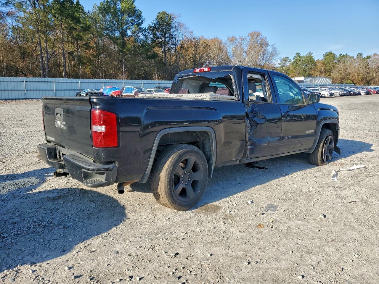 GMC Sierra C1500 Image 7