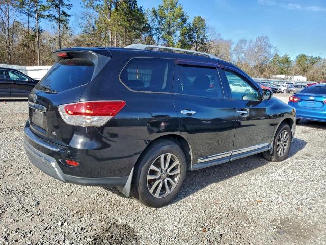 Nissan Pathfinder S Image 5