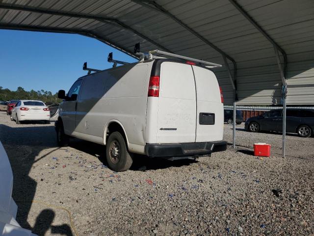 Chevrolet Express Image 2