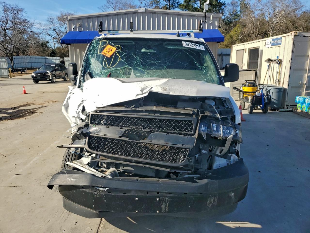 Chevrolet Express Image 4