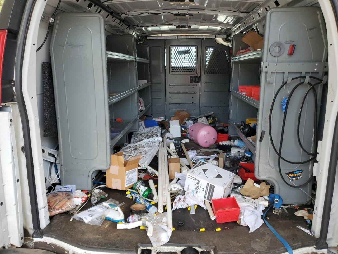 Chevrolet Express Image 5