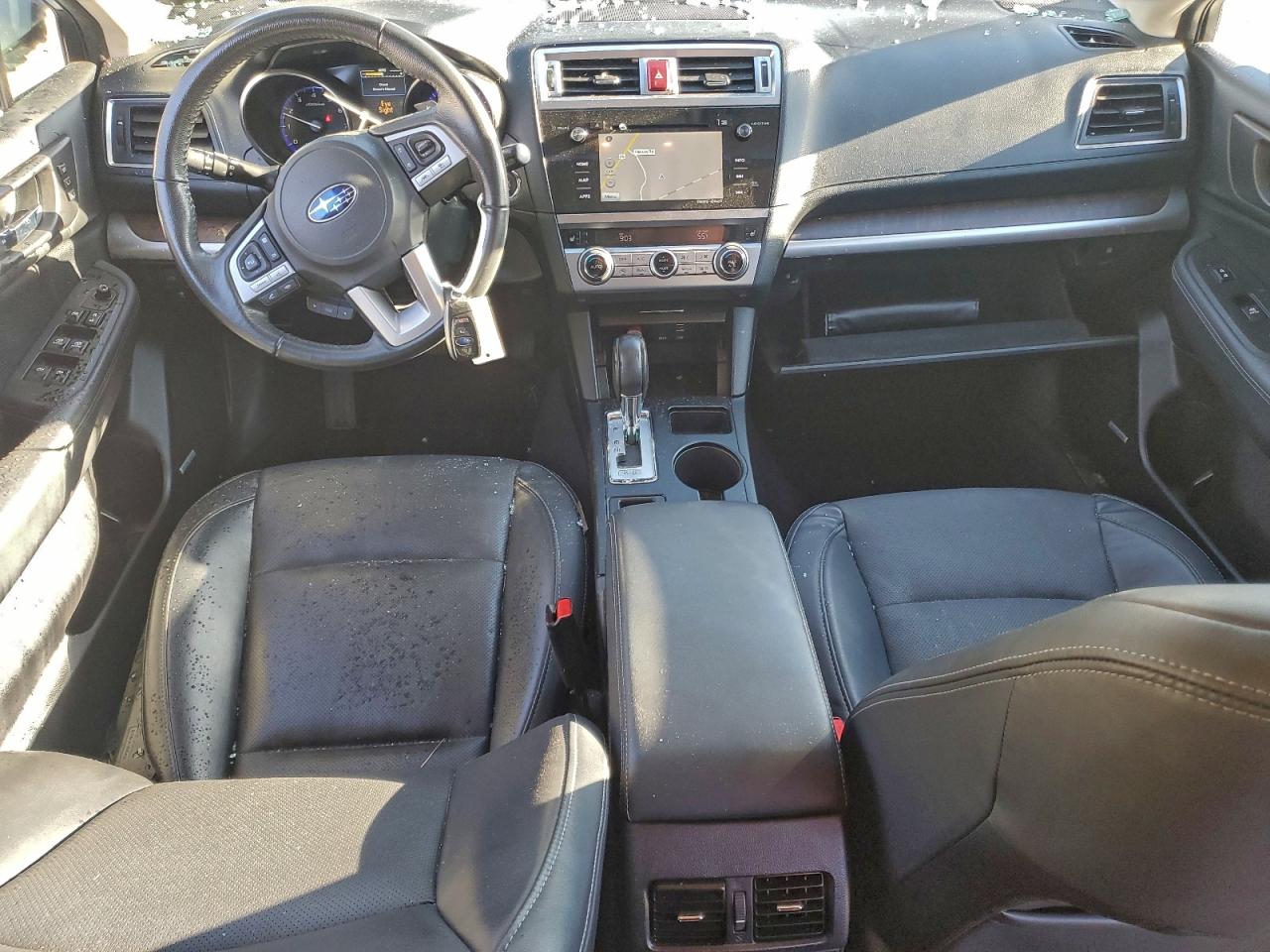 Subaru Outback 2.5i Limited Image 4