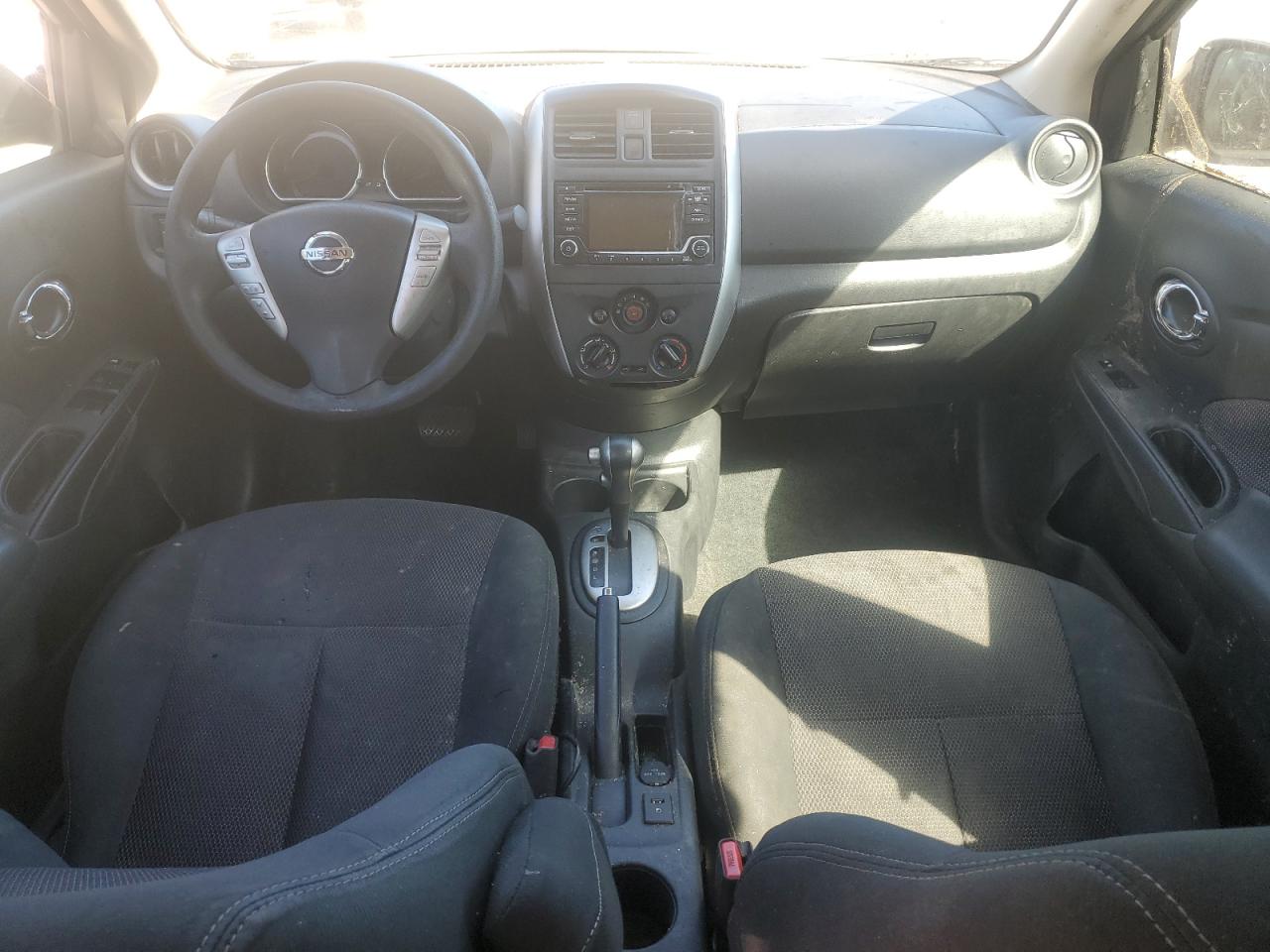 Nissan Versa S Image 9
