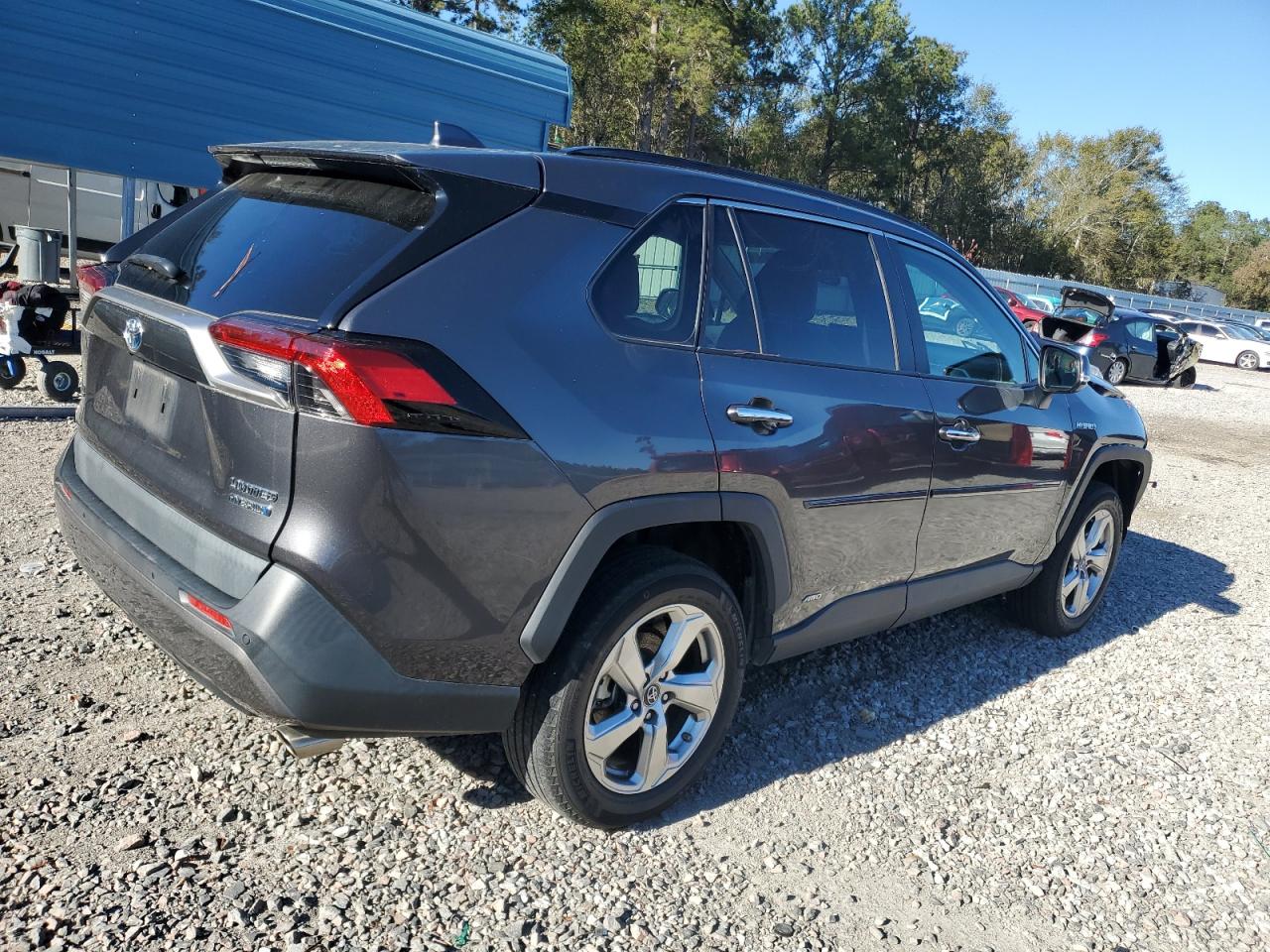 Toyota RAV4 Limited Image 8
