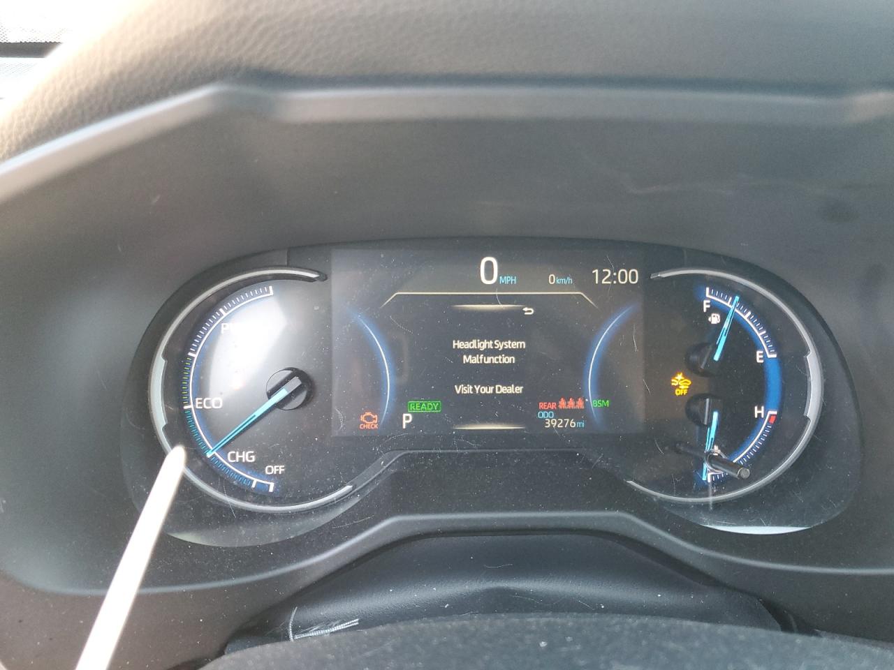 Toyota RAV4 Limited Image 4