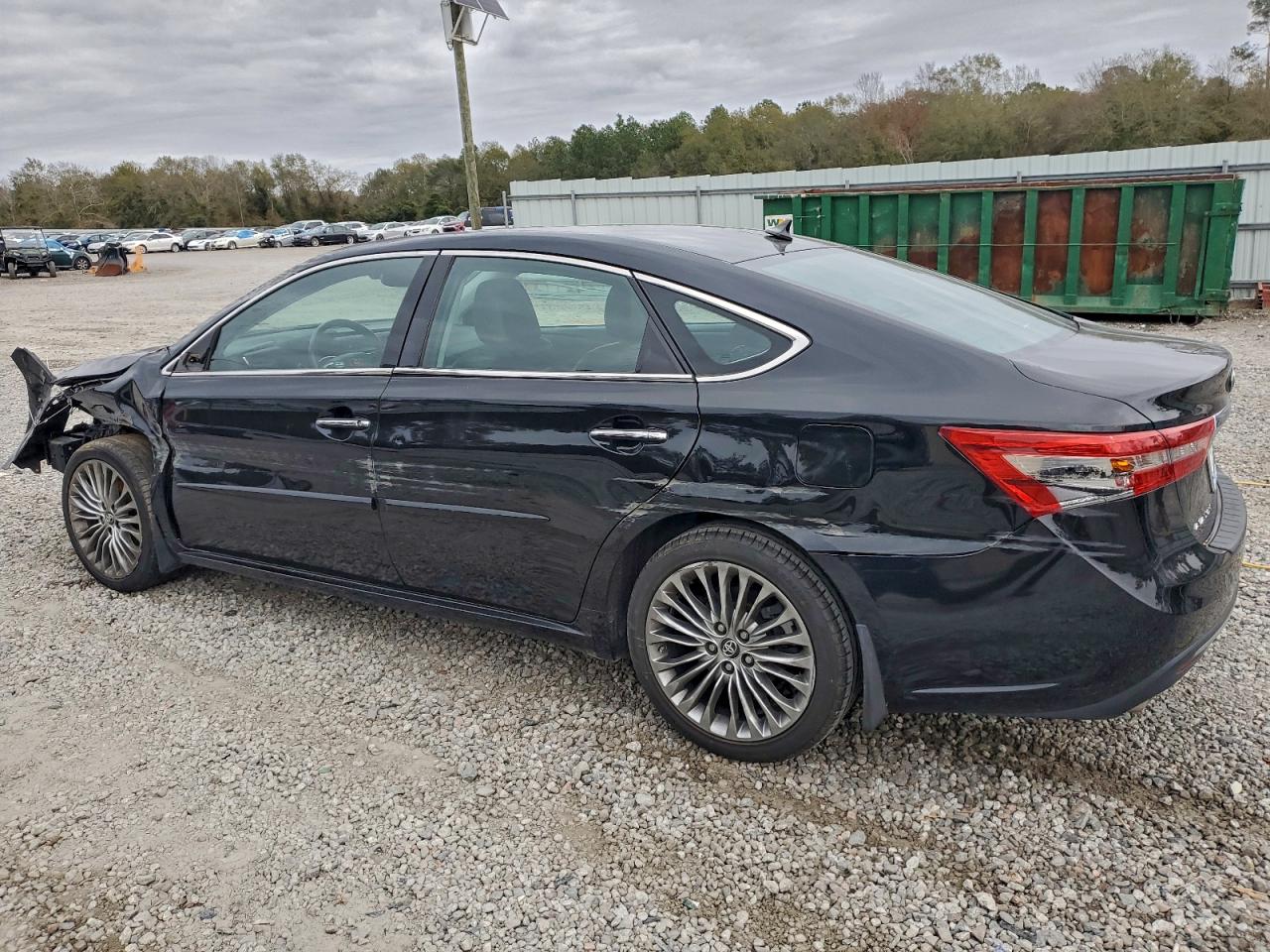 Toyota Avalon Xle Image 4