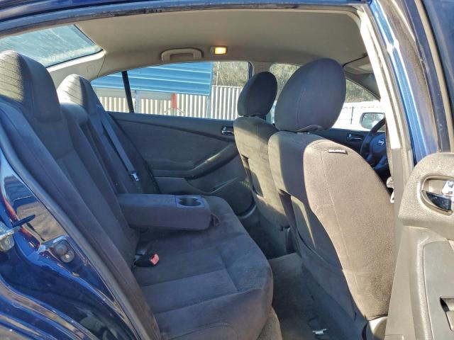 Nissan Altima Base Image 3