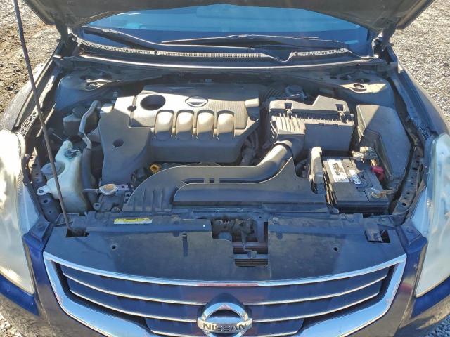 Nissan Altima Base Image 8