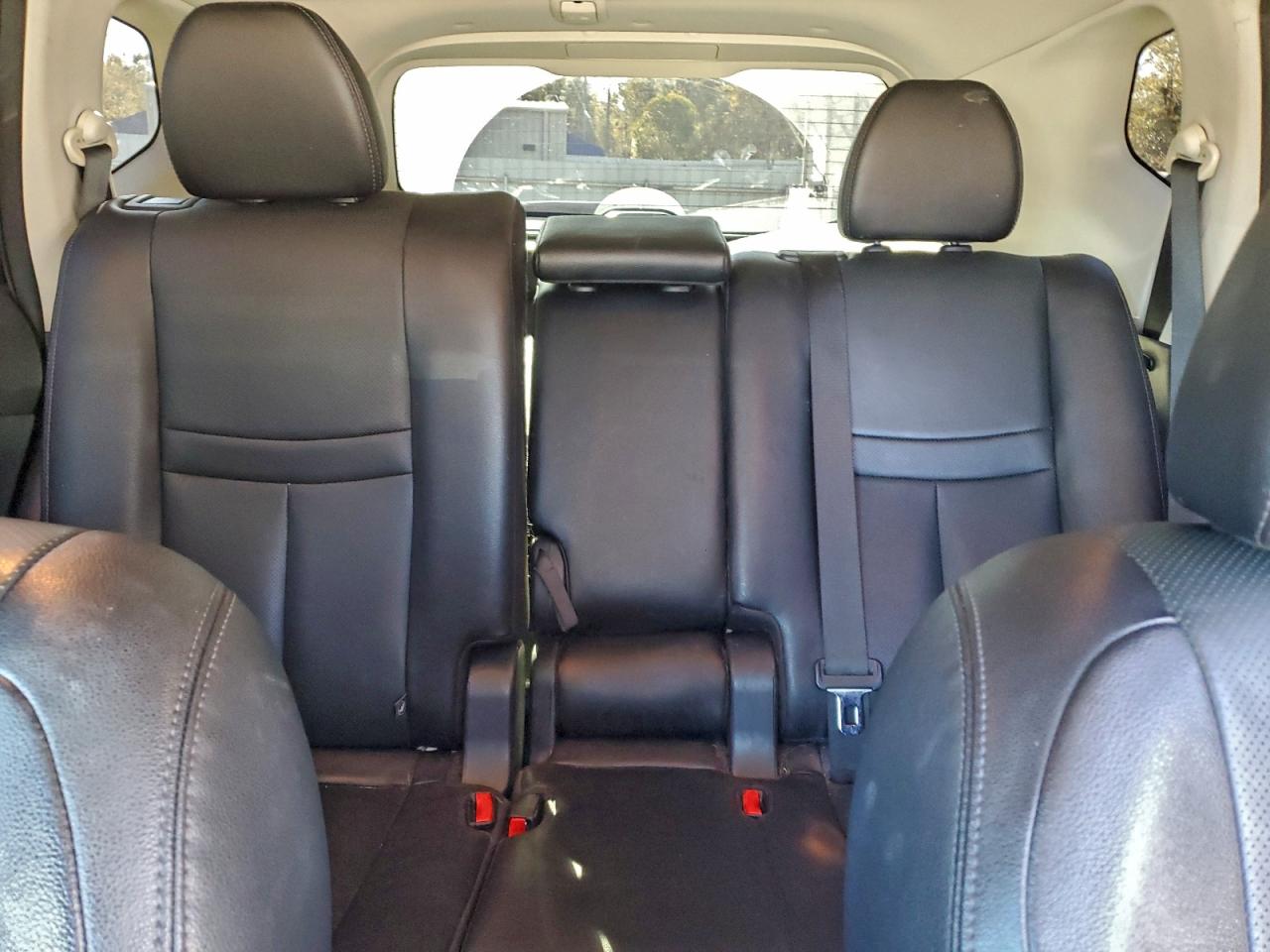 Nissan Rogue S Image 6