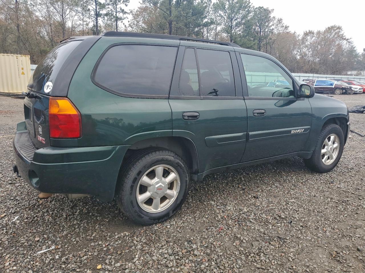 GMC Envoy Image 3