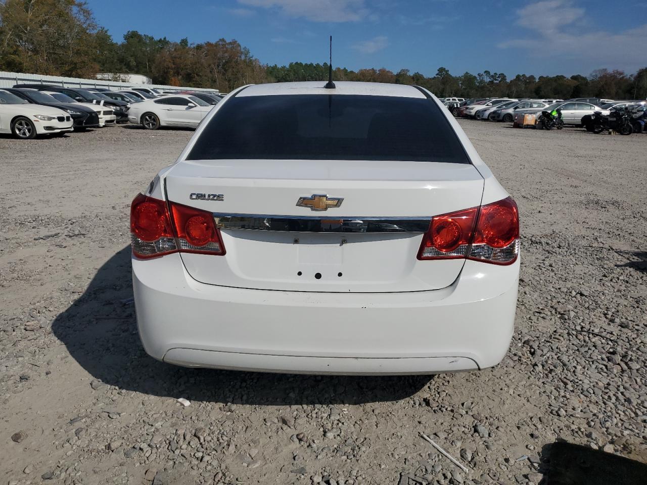 Chevrolet Cruze Ls Image 11