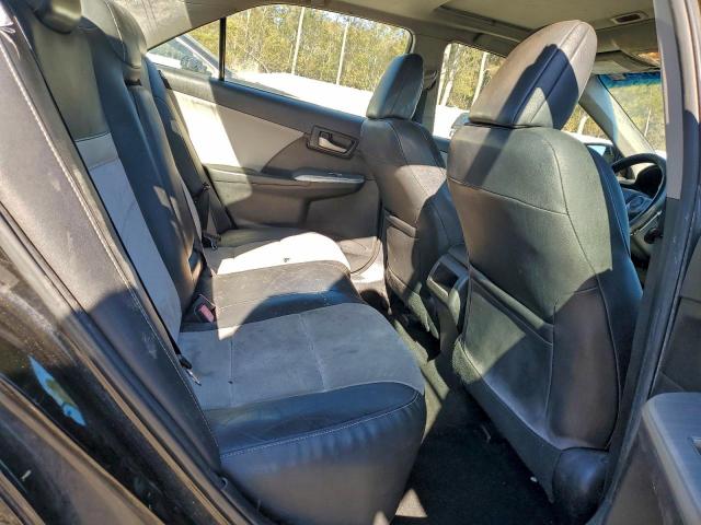 Toyota Camry Base Image 13