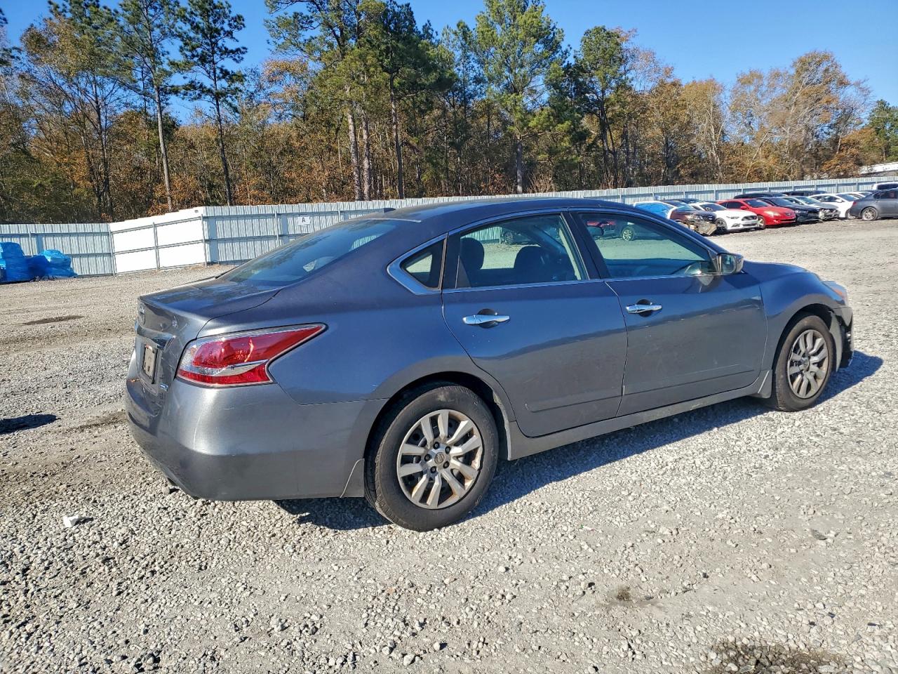 Nissan Altima 2.5 Image 6