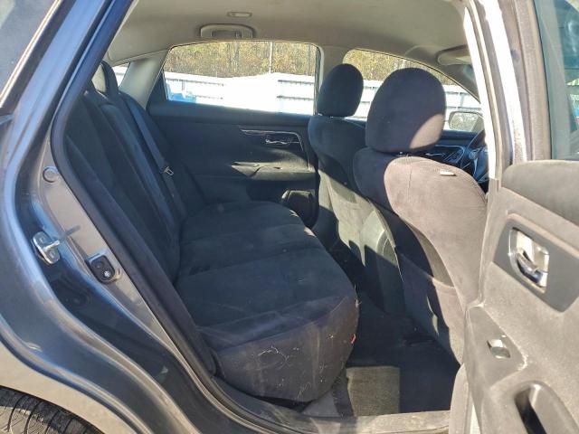 Nissan Altima 2.5 Image 5