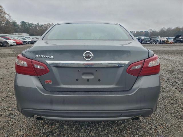 Nissan Altima 2.5 Image 5