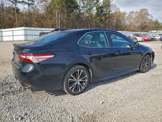 Toyota Camry Se Image 9