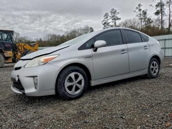  Salvage Toyota Prius