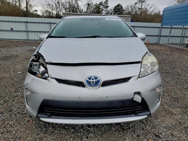 Toyota Prius Image 10