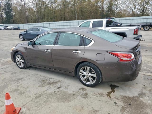 Nissan Altima 2.5 Image 10