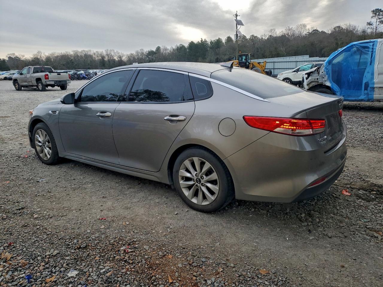 Kia Optima Ex Image 10