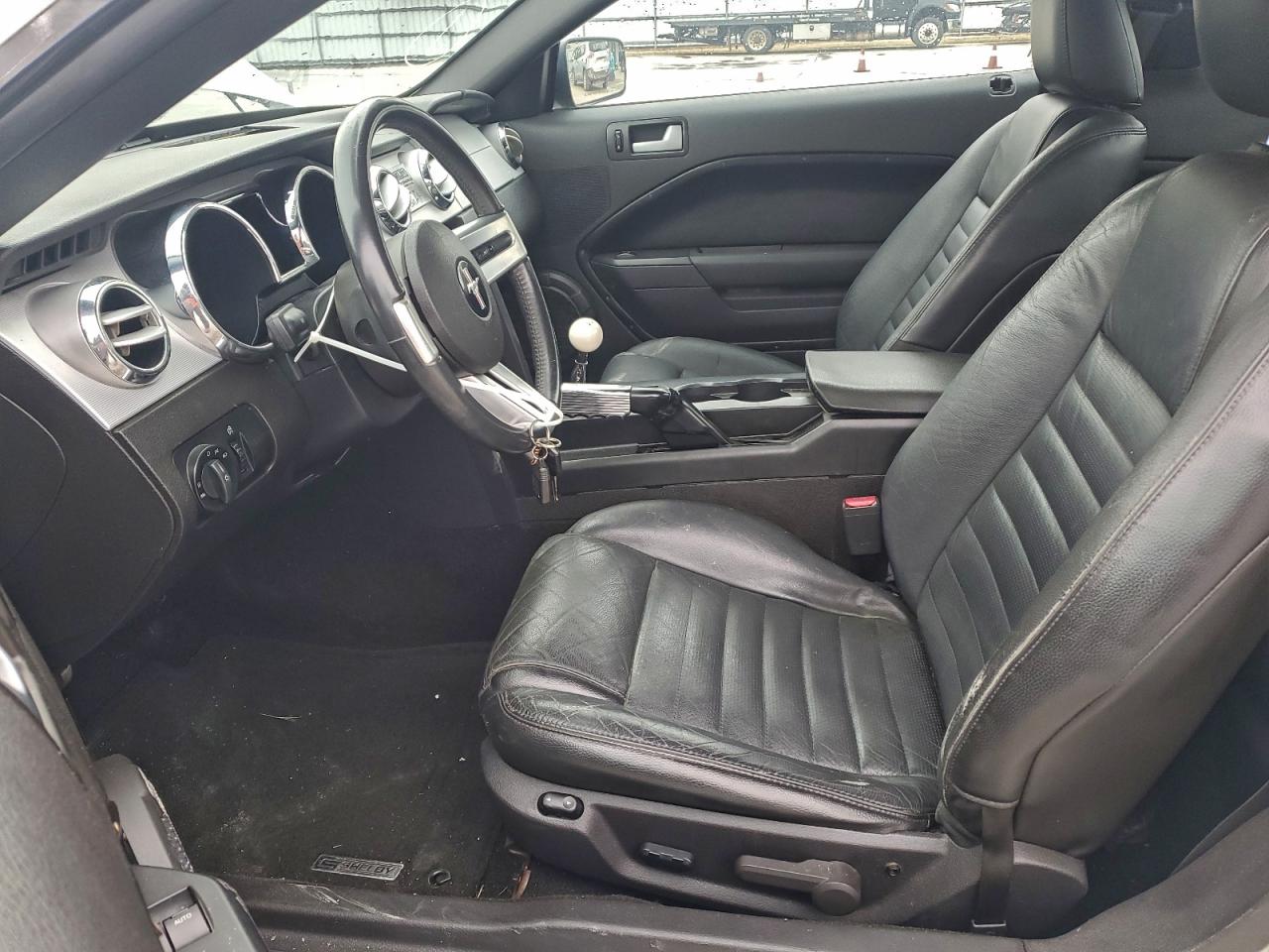 Ford Mustang Gt Image 5