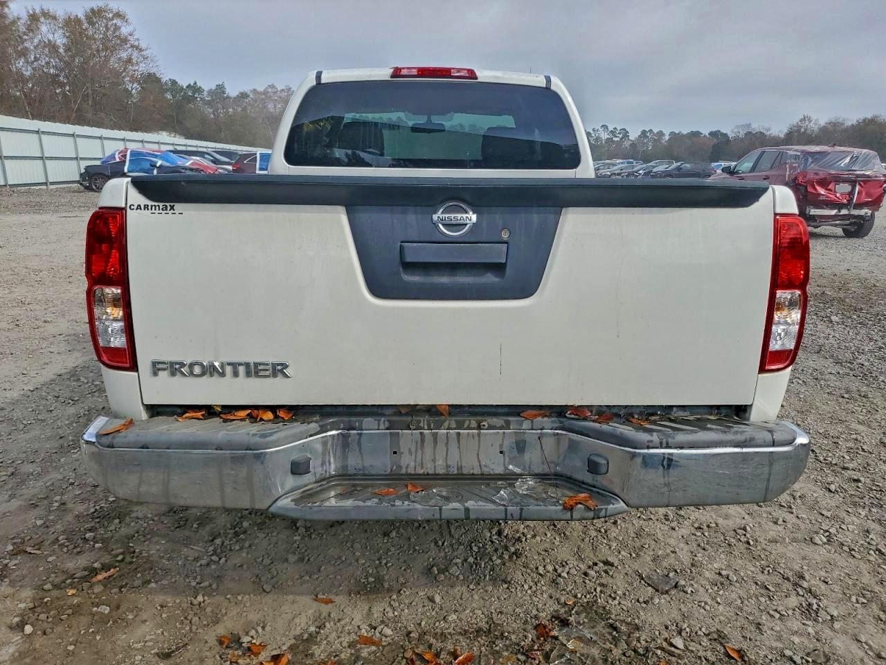 Nissan Frontier S Image 6