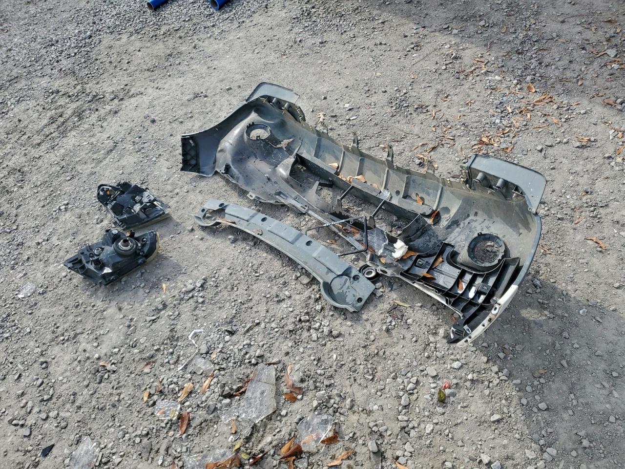 Nissan Frontier S Image 13