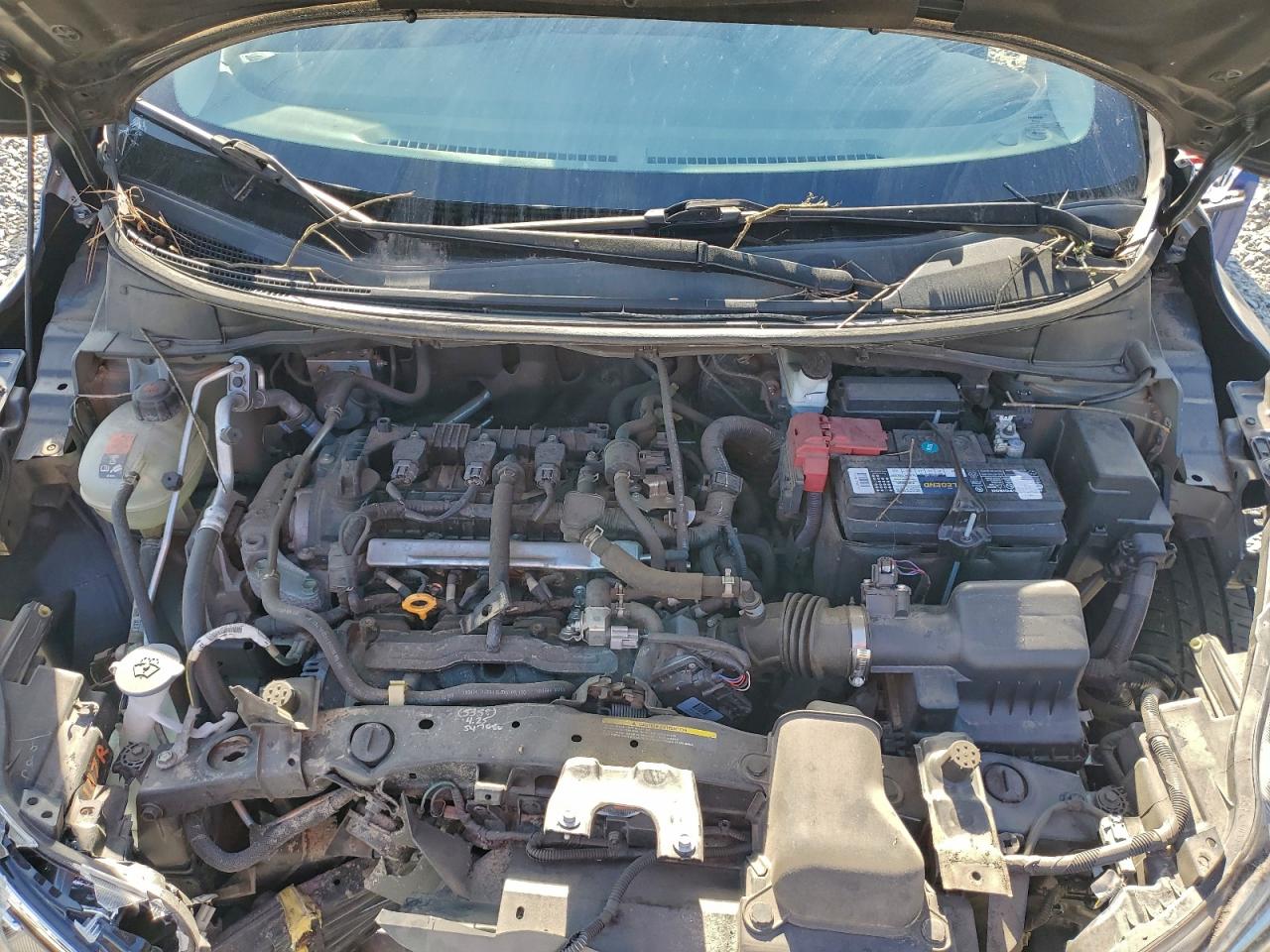 Nissan Versa S Image 8