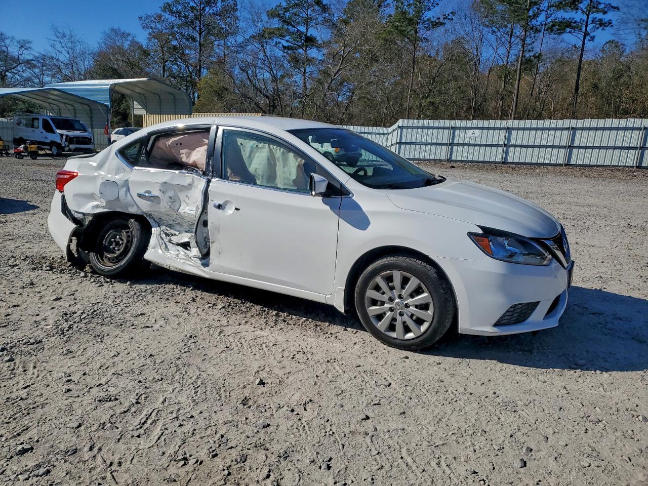 Nissan Sentra S Image 7