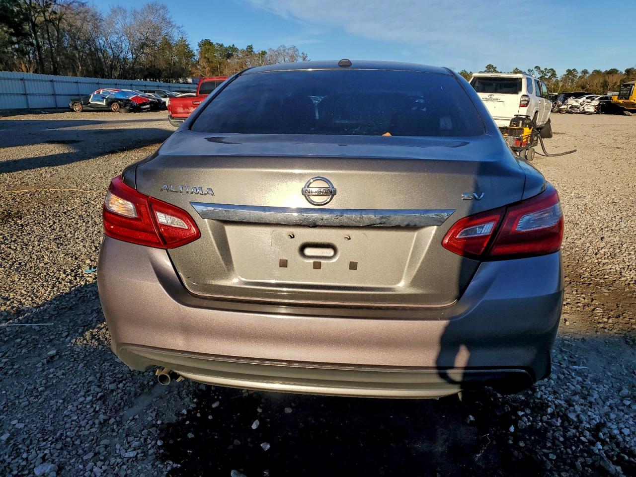 Nissan Altima 2.5 Image 3